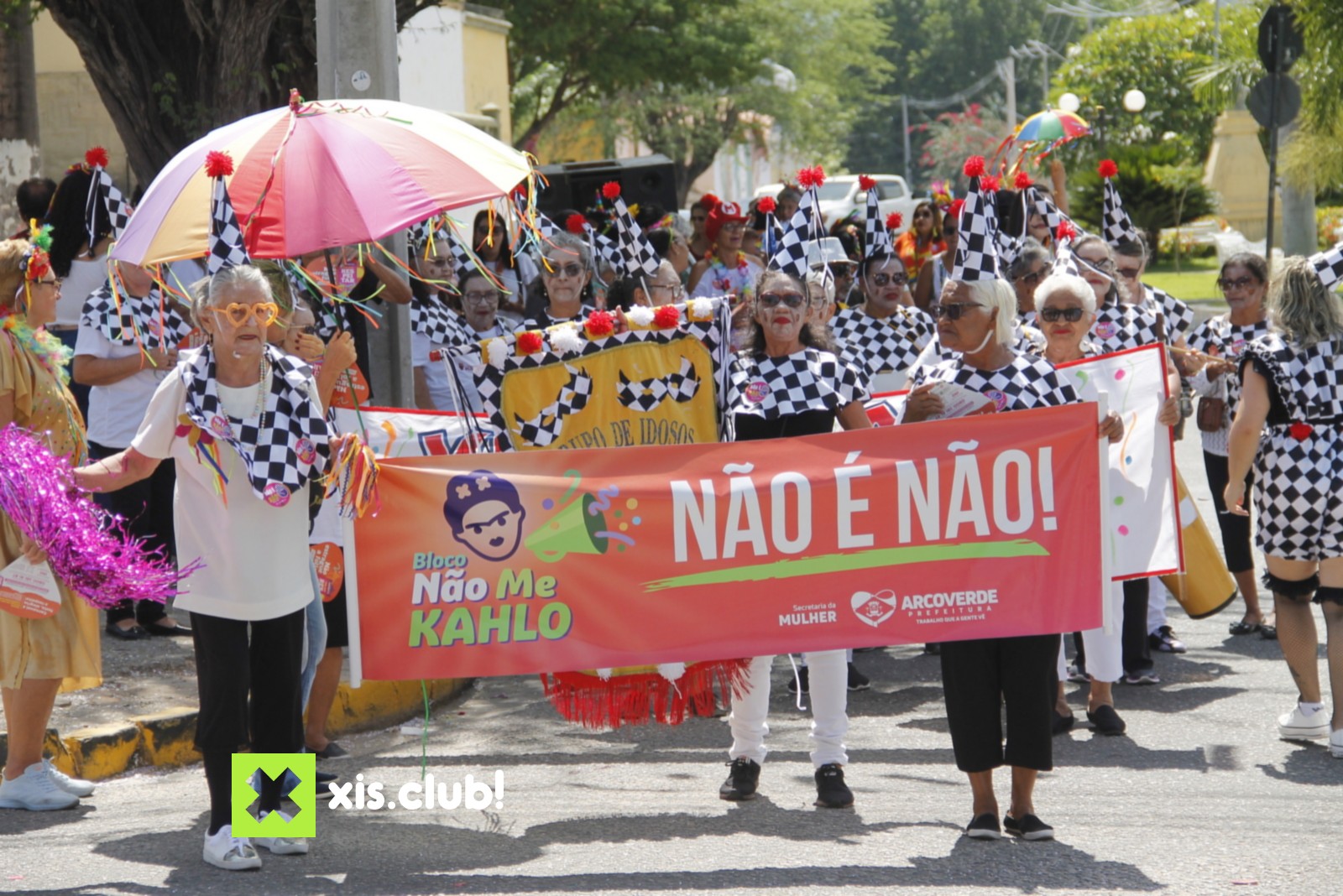 xis club Carnaval 2023 Bloco Não Me Kahlo nãoénão